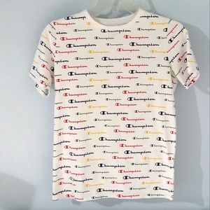 The brand is Champion and the size is XL